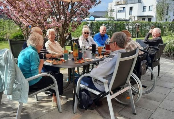 Frühling Spiel